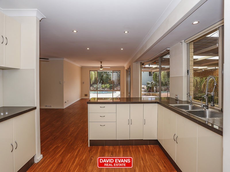 10 Rio Marina Way, Mindarie WA 6030