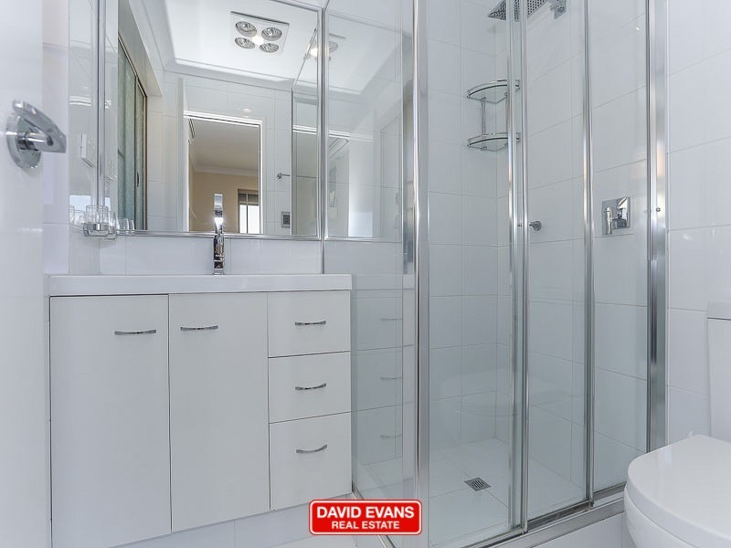 10 Rio Marina Way, Mindarie WA 6030