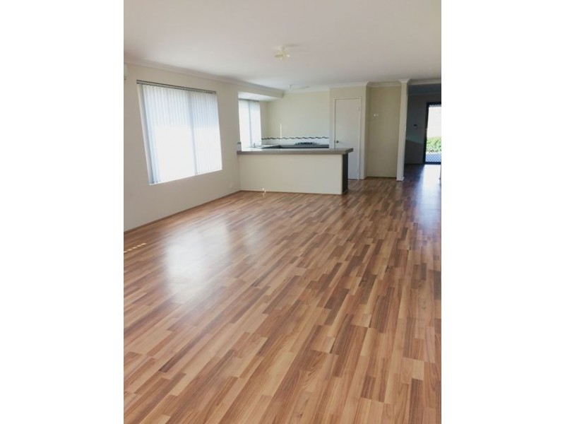 4 Belfast Crescent, Ridgewood WA 6030