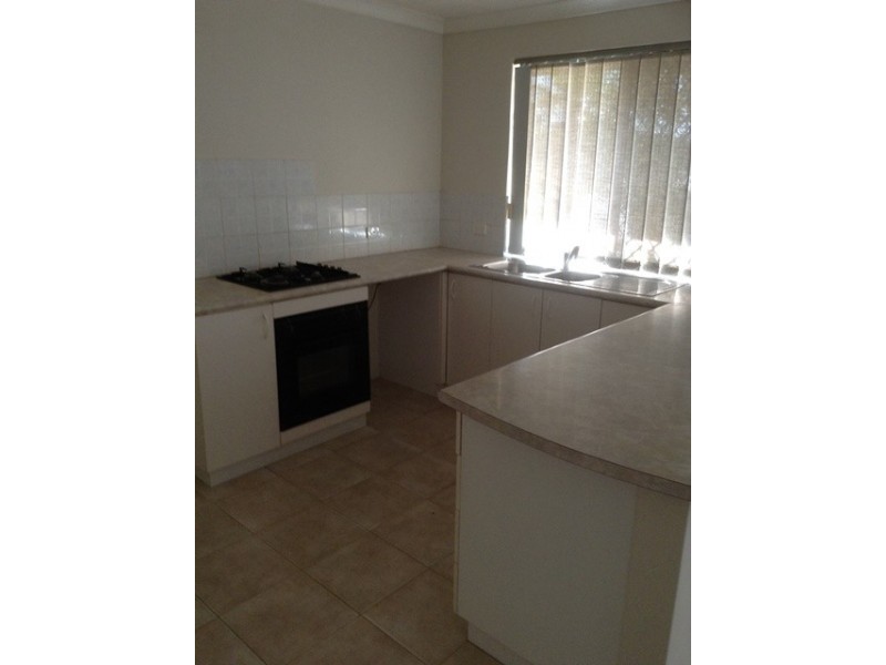 1/207 Sevenoaks Street, Cannington WA 6107