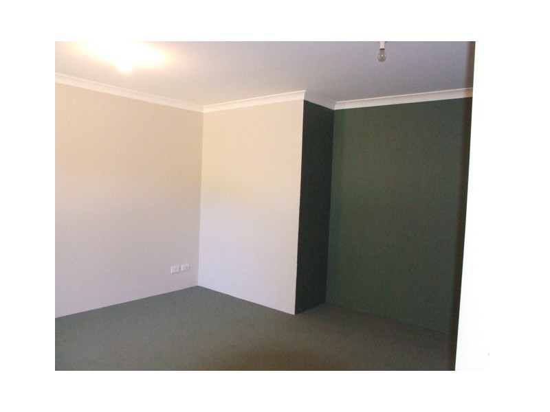 34 Minjah Cres, Carramar WA 6031