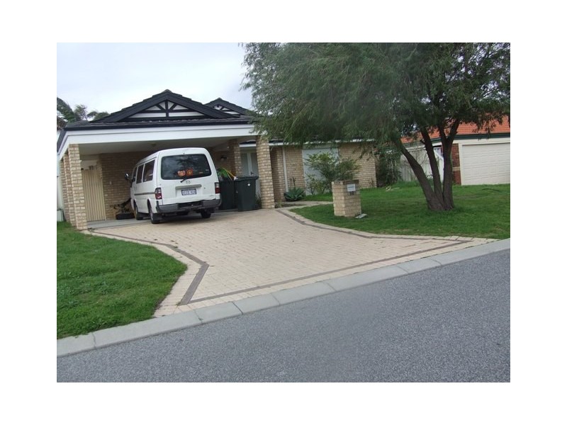 18 Littlegreen Gardens, Quinns Rocks WA 6030