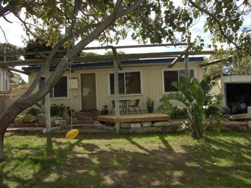 9 Fourth Avenue, Burns Beach WA 6028