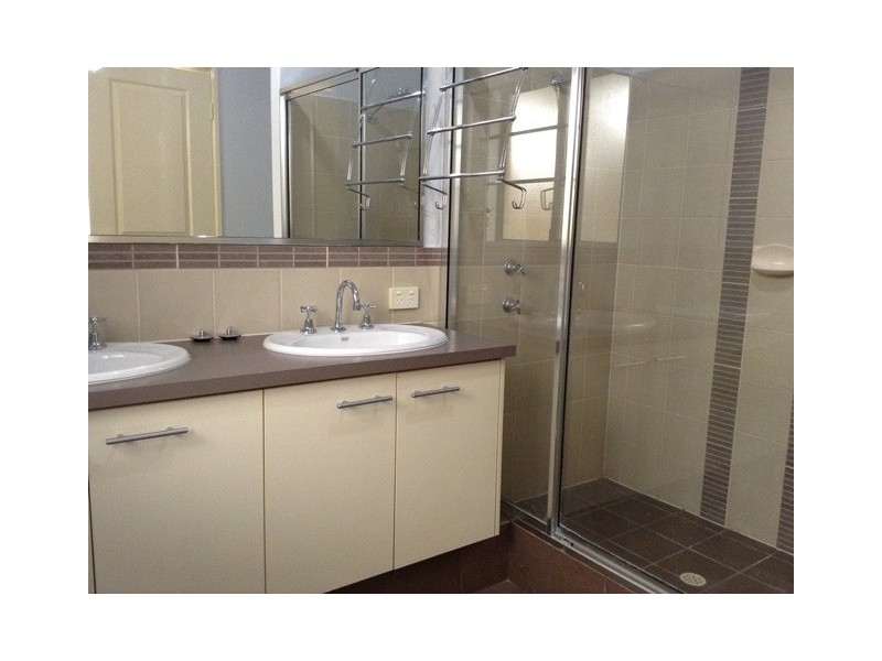 17 Hillsborough Parkway, Ridgewood WA 6030