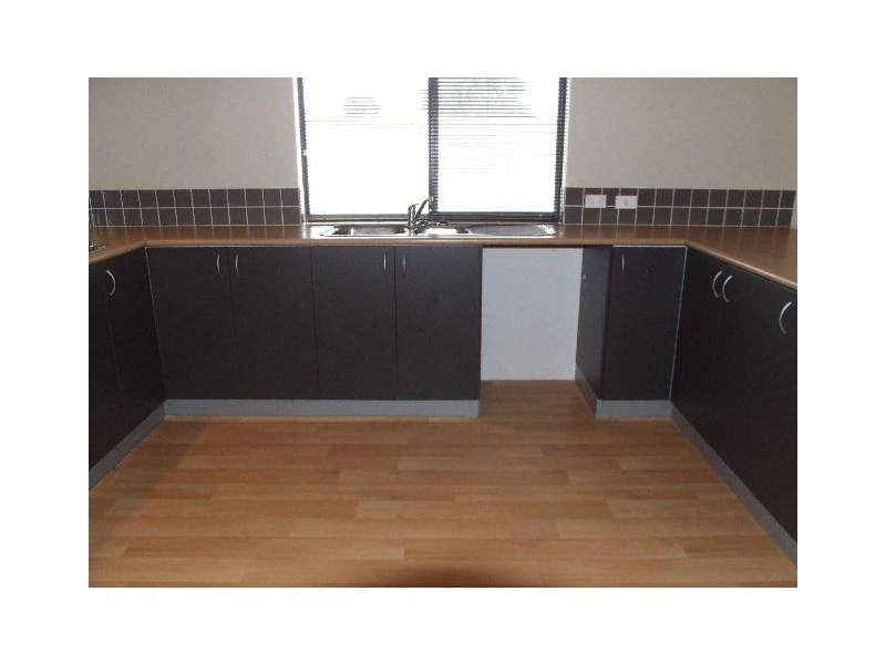 1 Keanefield Drive, Carramar WA 6031