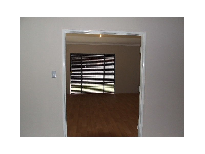 1 Keanefield Drive, Carramar WA 6031