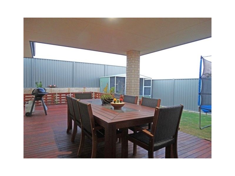 12 Carmine Street, Eglinton WA 6034