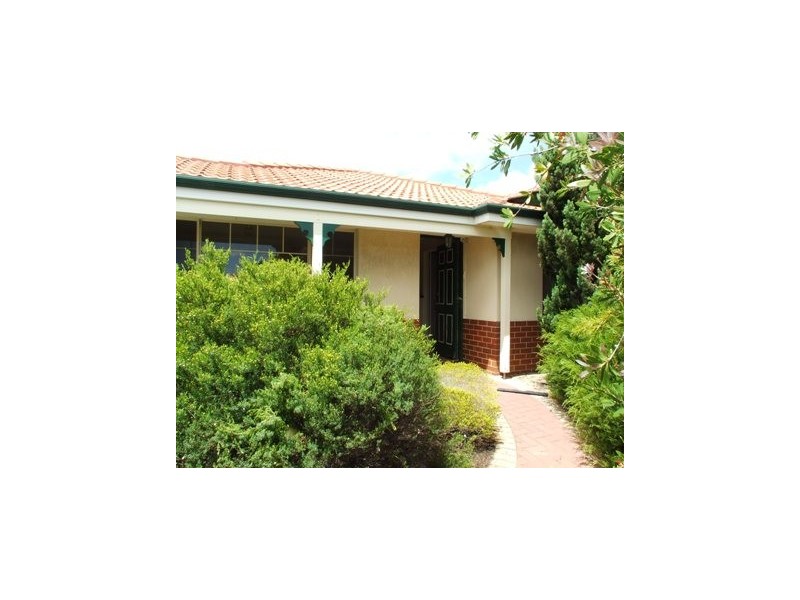 2 Lapwing Rise, Currambine WA 6028