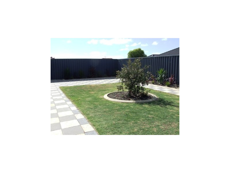 139 St Stephens Crescent, Tapping WA 6065