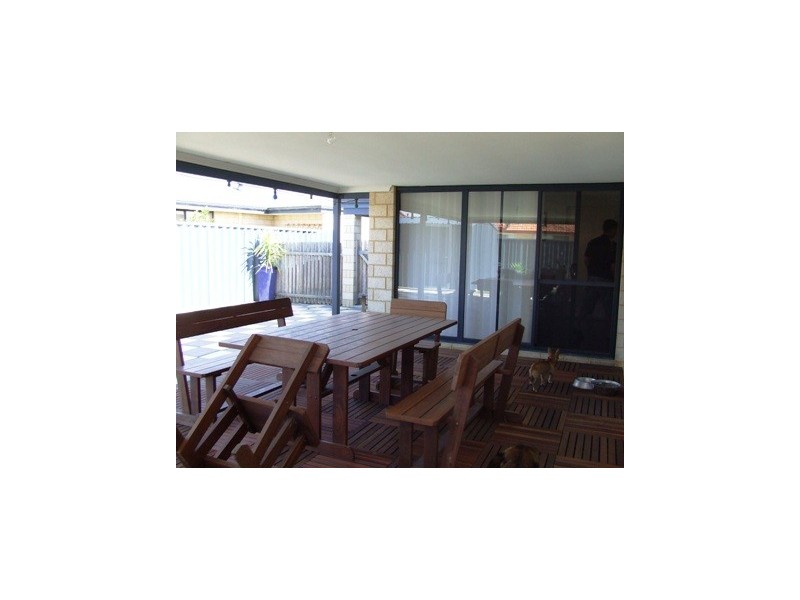 139 St Stephens Crescent, Tapping WA 6065