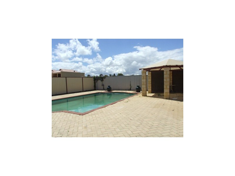 102 Coldstream Circuit, Merriwa WA 6030