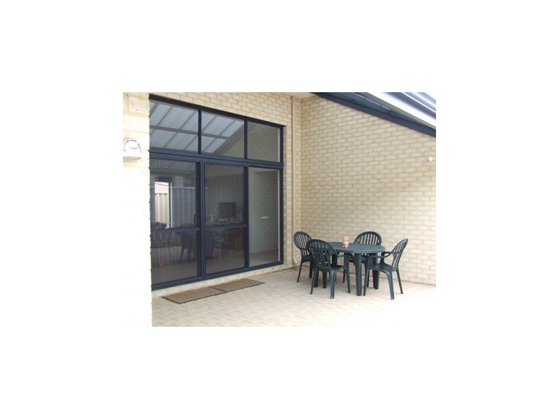 15 Whitland Street, Butler WA 6036