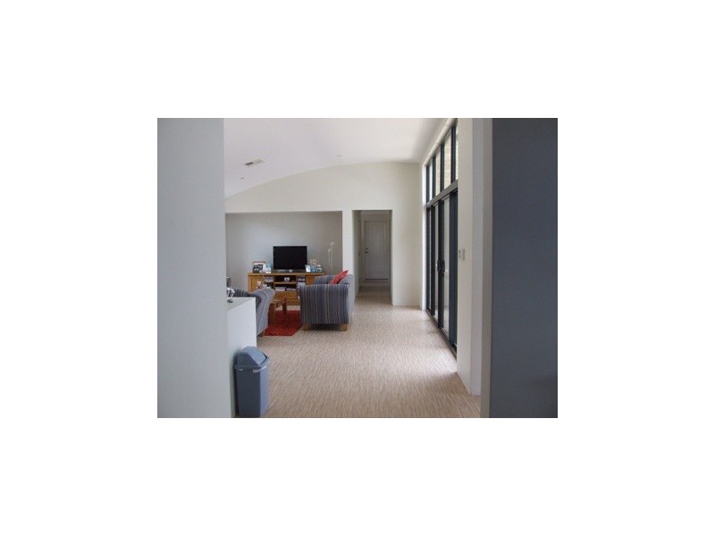 15 Whitland Street, Butler WA 6036