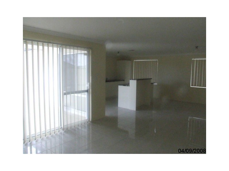 215 OCEANKEYS BVD, Clarkson WA 6030