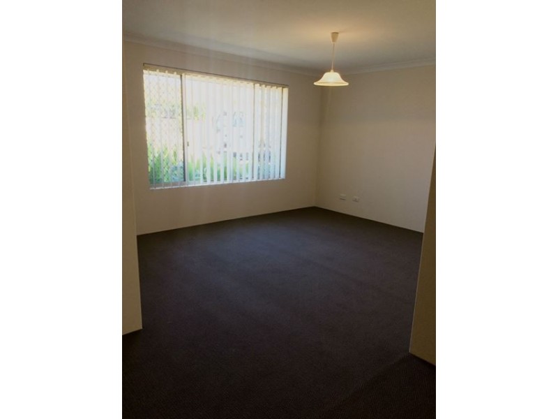 2 Mossdale Pass, Kinross WA 6028