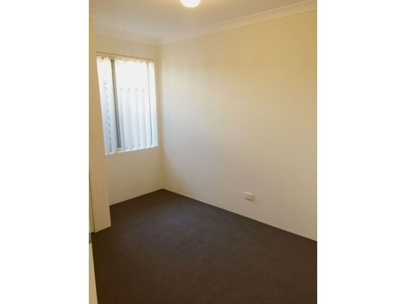 2 Mossdale Pass, Kinross WA 6028