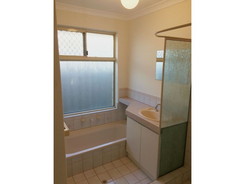 2 Mossdale Pass, Kinross WA 6028