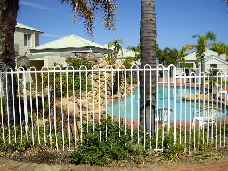 31/220 Fairway Circle, Connolly WA 6027