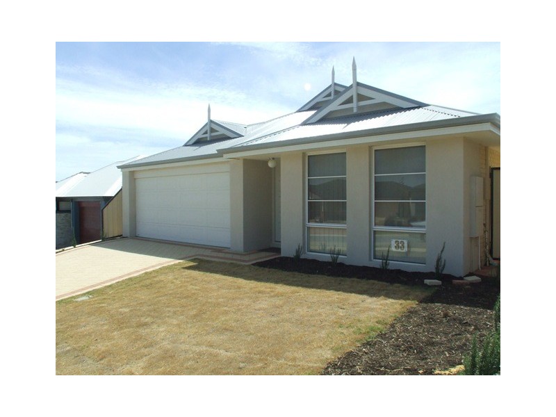 33 Grand Oak Drive, Clarkson WA 6030