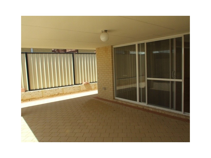 33 Grand Oak Drive, Clarkson WA 6030