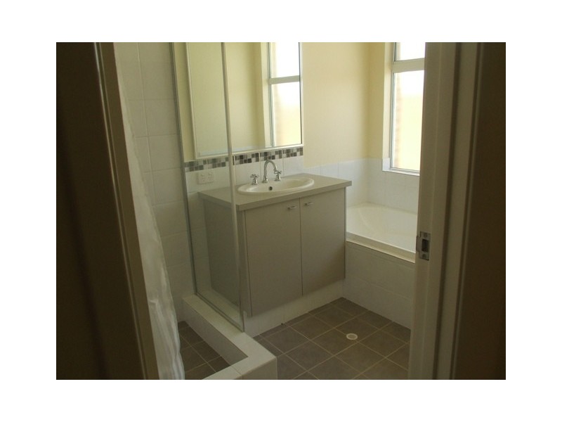 33 Grand Oak Drive, Clarkson WA 6030