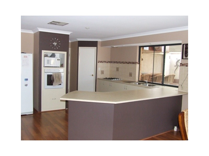 4 Lavenham Street, Butler WA 6036