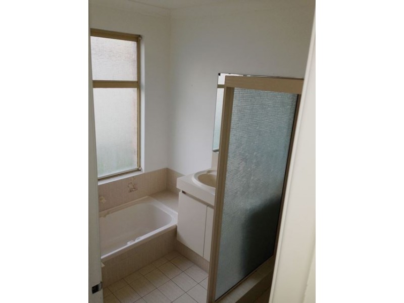 29 Tenggara Ave, Two Rocks WA 6037