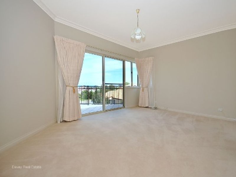 82 Limetree Circuit, Mindarie WA 6030