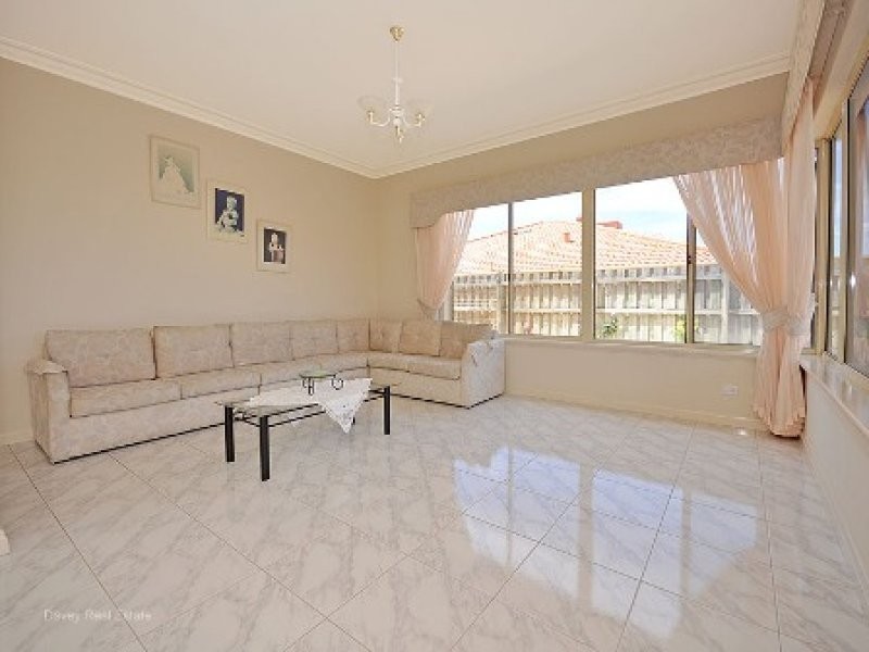 82 Limetree Circuit, Mindarie WA 6030