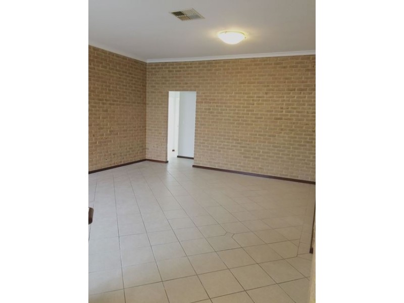 5 Ostend Parade, Mindarie WA 6030