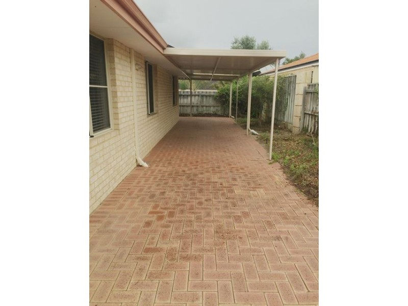 5 Ostend Parade, Mindarie WA 6030