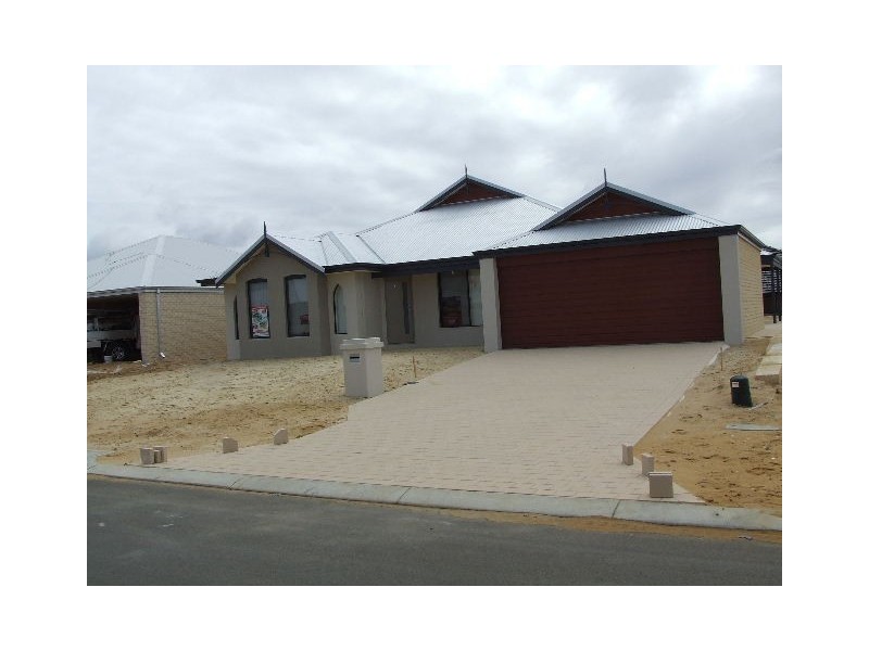 7 Finglas Meander, Butler WA 6036