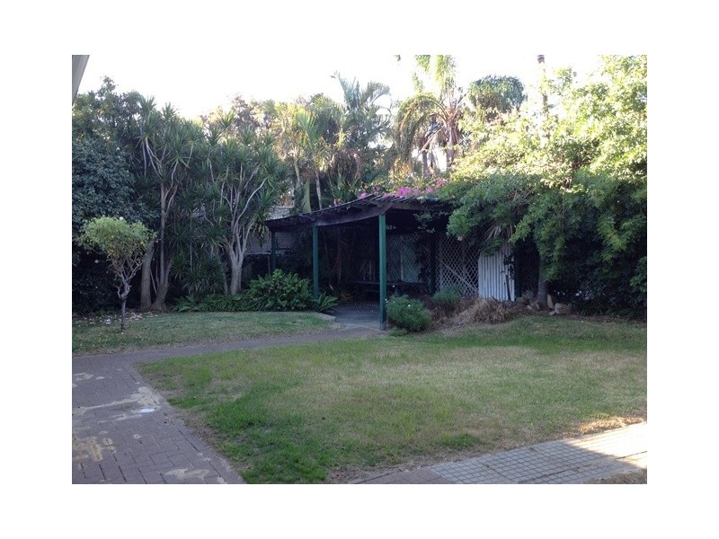 17 Farina Drive, Yokine WA 6060