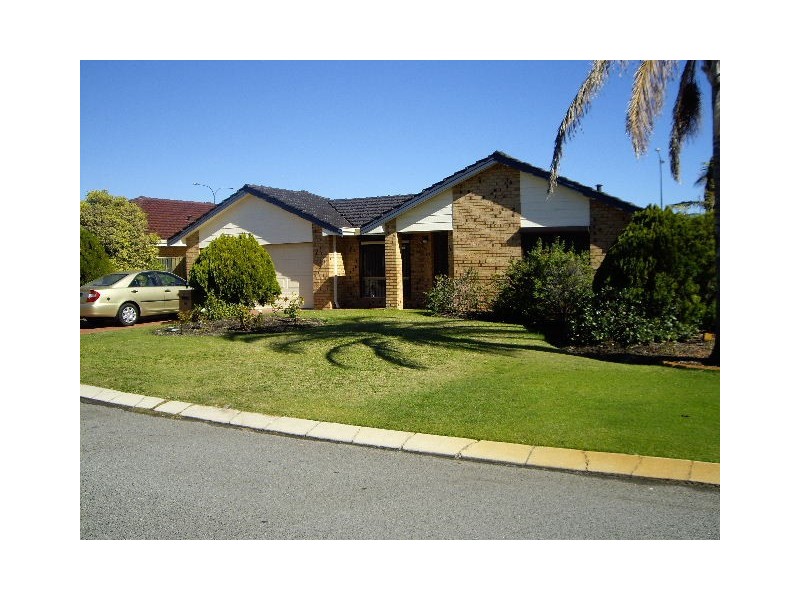 16 Village Walk, Ocean Reef WA 6027