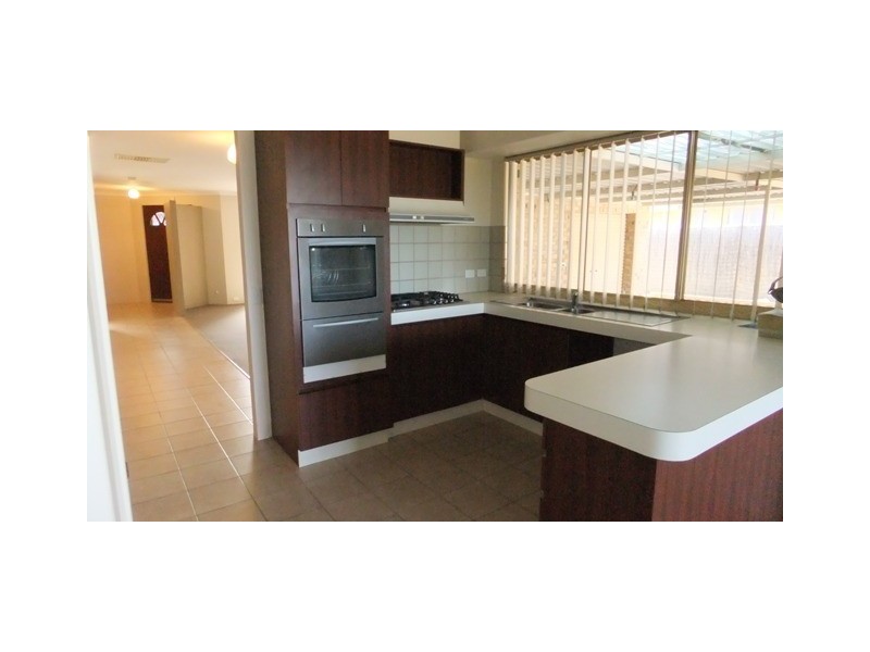 16 Village Walk, Ocean Reef WA 6027