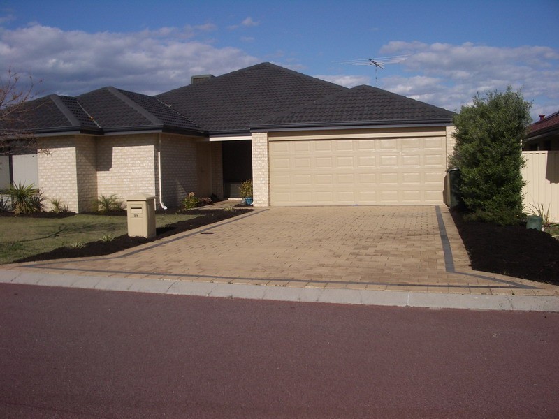 28 Apsley Bend, Tapping WA 6065
