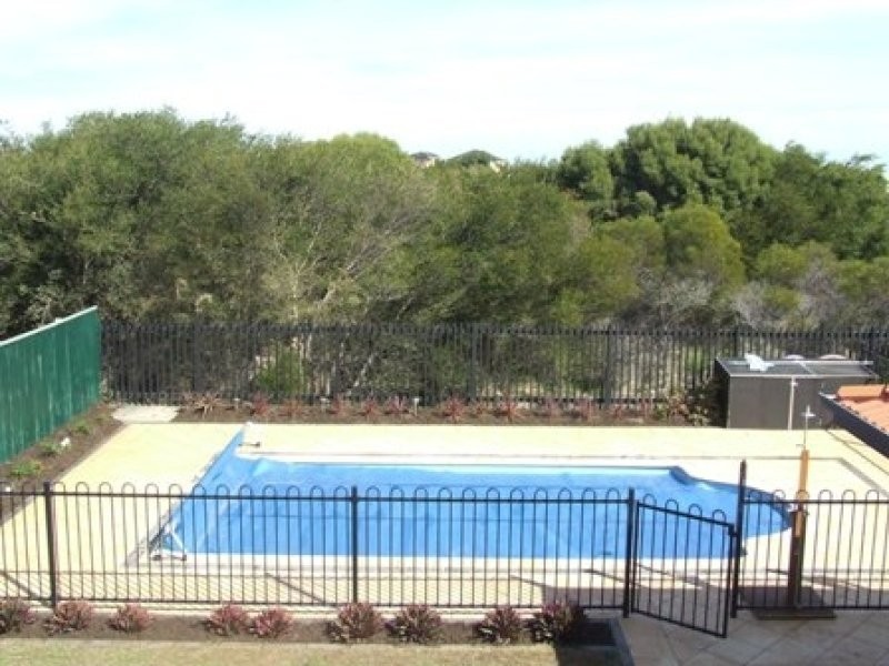 8 MONCLAIR PASS, Currambine WA 6028