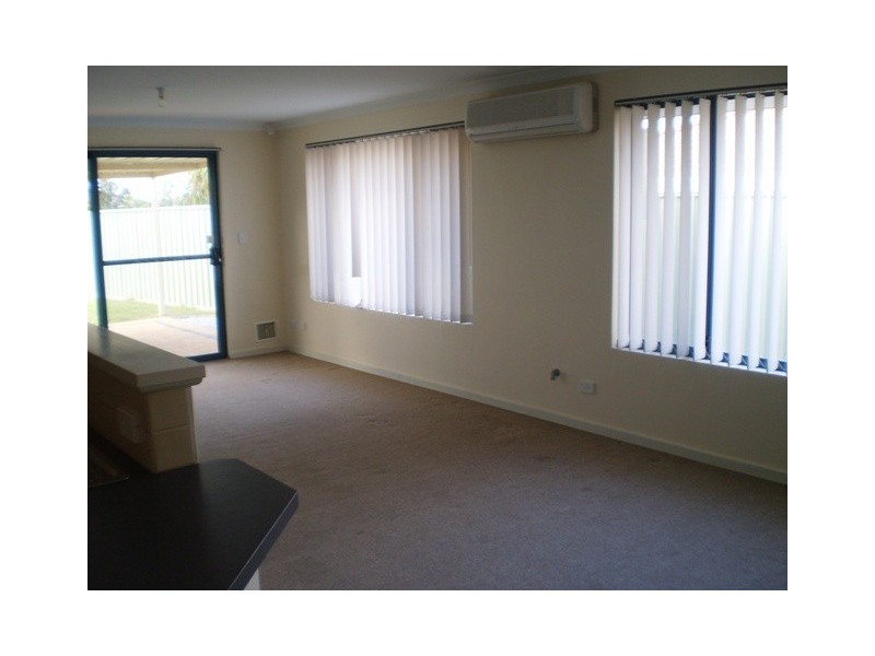 74 Dalvik Avenue, Merriwa WA 6030