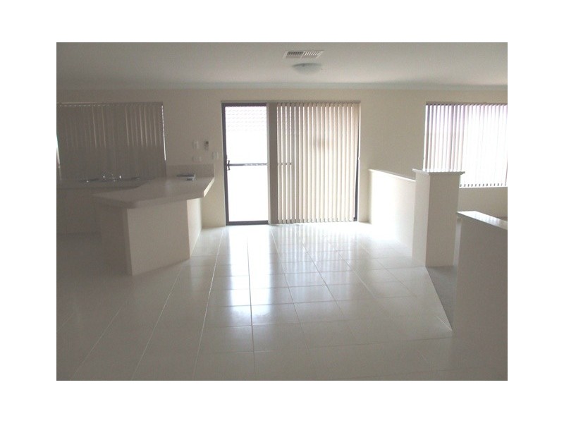 65 Da Vinci Drive, Tapping WA 6065