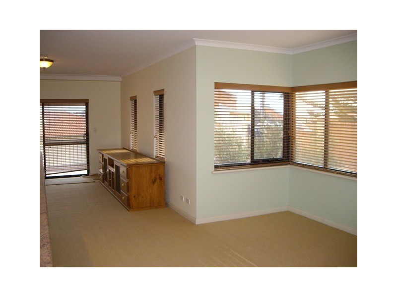 11/14 Itea Place, Mindarie WA 6030