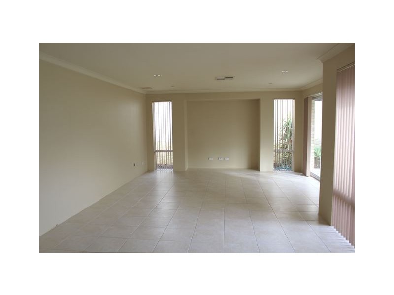 24 Allum Green, Merriwa WA 6030