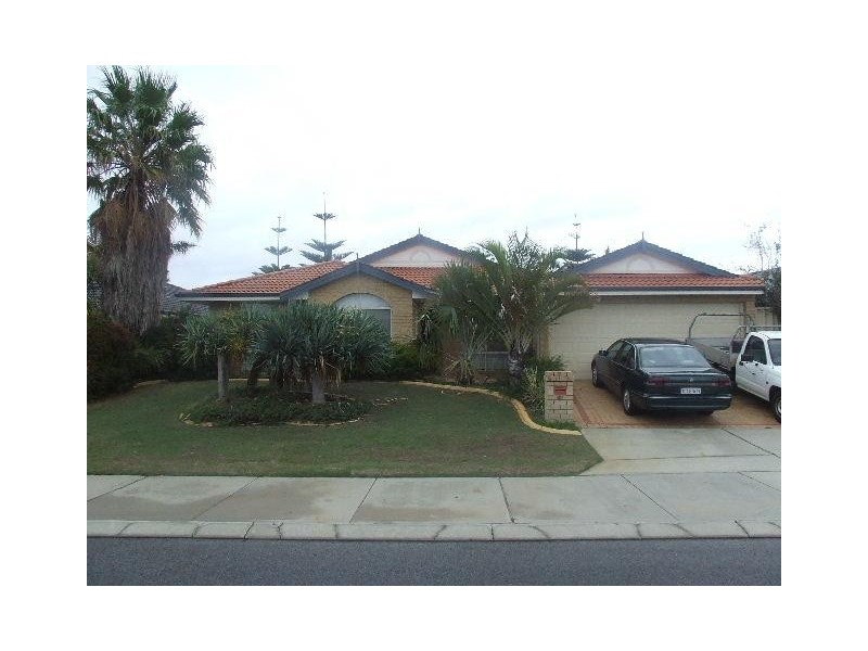 42 Santa Barbara Parade, Quinns Rocks WA 6030