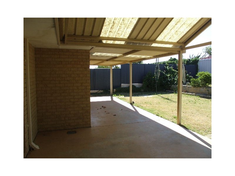 42 Santa Barbara Parade, Quinns Rocks WA 6030