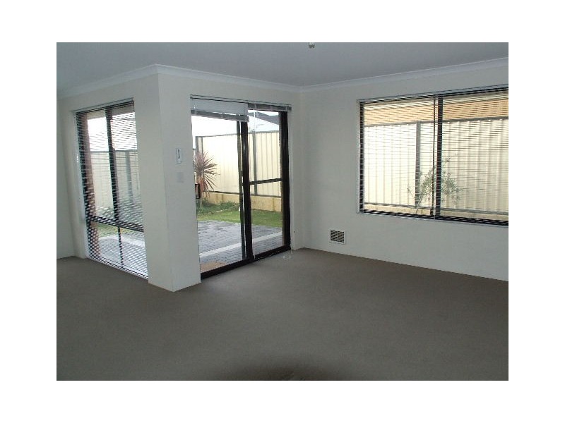 17 Lakewood Terrace, Clarkson WA 6030