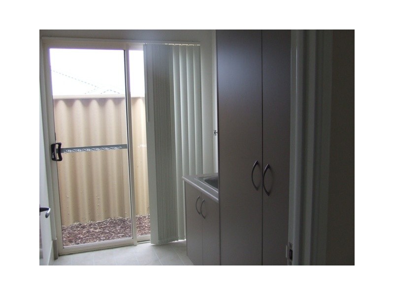 65B HINCHINBROOK AVENUE, Ridgewood WA 6030