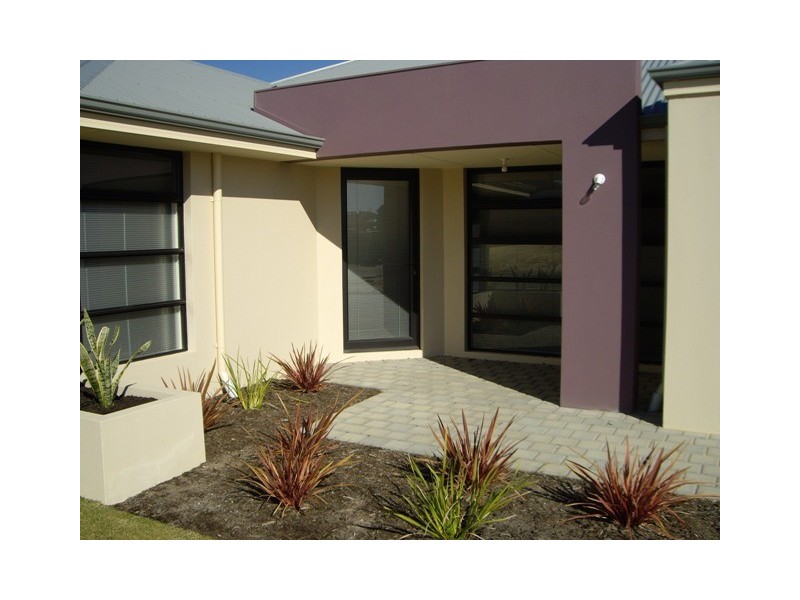 17 EASTMAN TURN, Tapping WA 6065