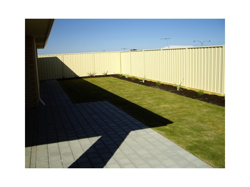 17 EASTMAN TURN, Tapping WA 6065