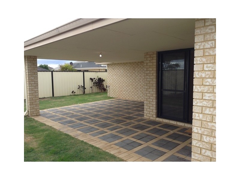 9 Rossiters Rise, Clarkson WA 6030