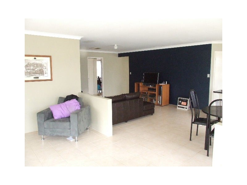 20 Whitsunday Avenue, Ridgewood WA 6030