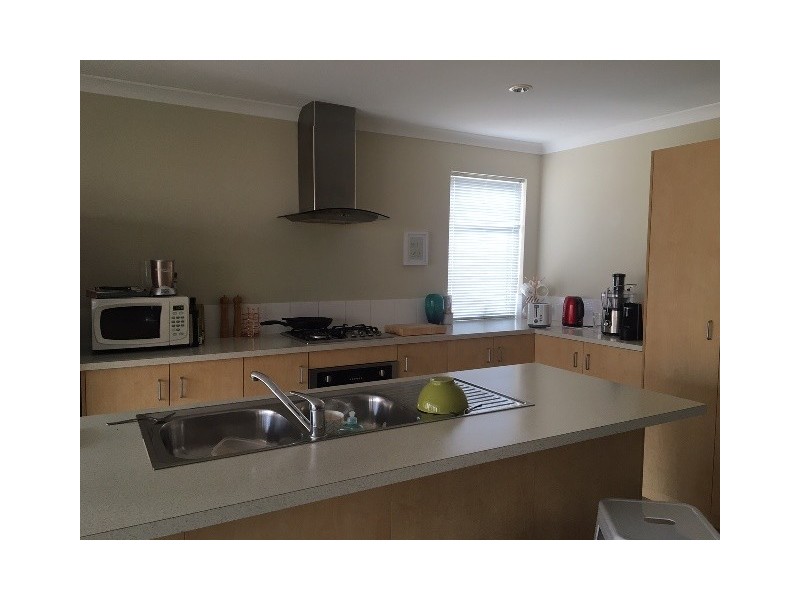 39 Melbourne Loop, Clarkson WA 6030